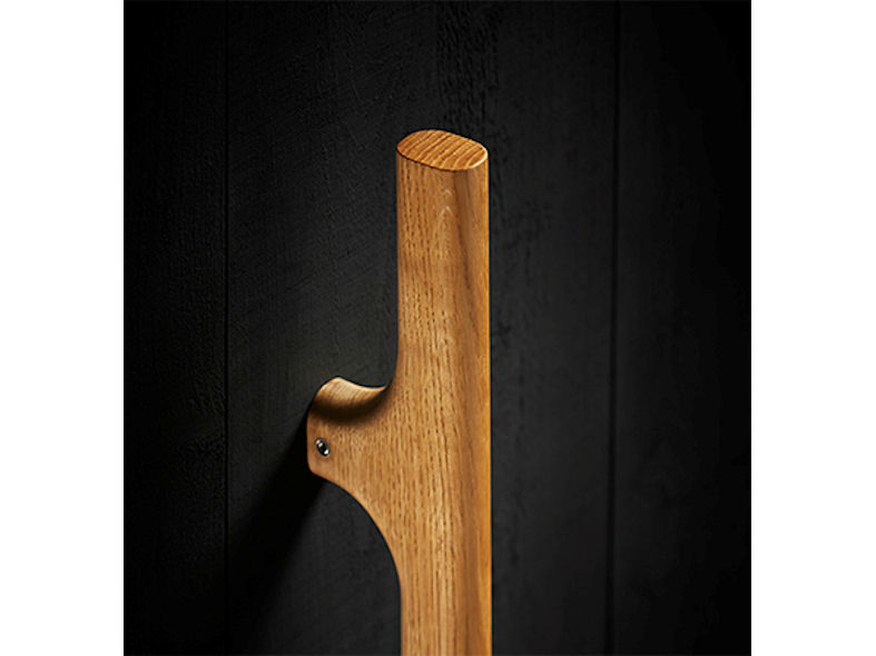 Holt Pull Handle